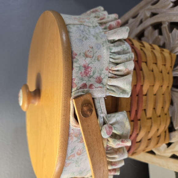 Longaberger Floral Woven Basket with Lid - Picture 2 of 4